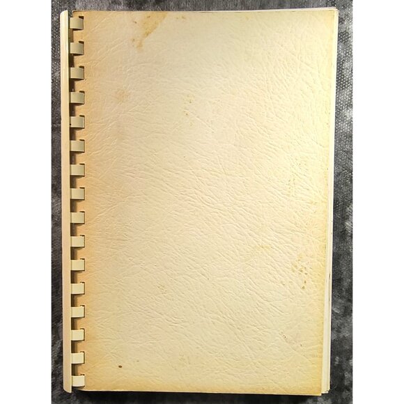 Vintage 1971 Recipes & Reminiscences Of New Orleans Cookbook - Picture 6 of 6